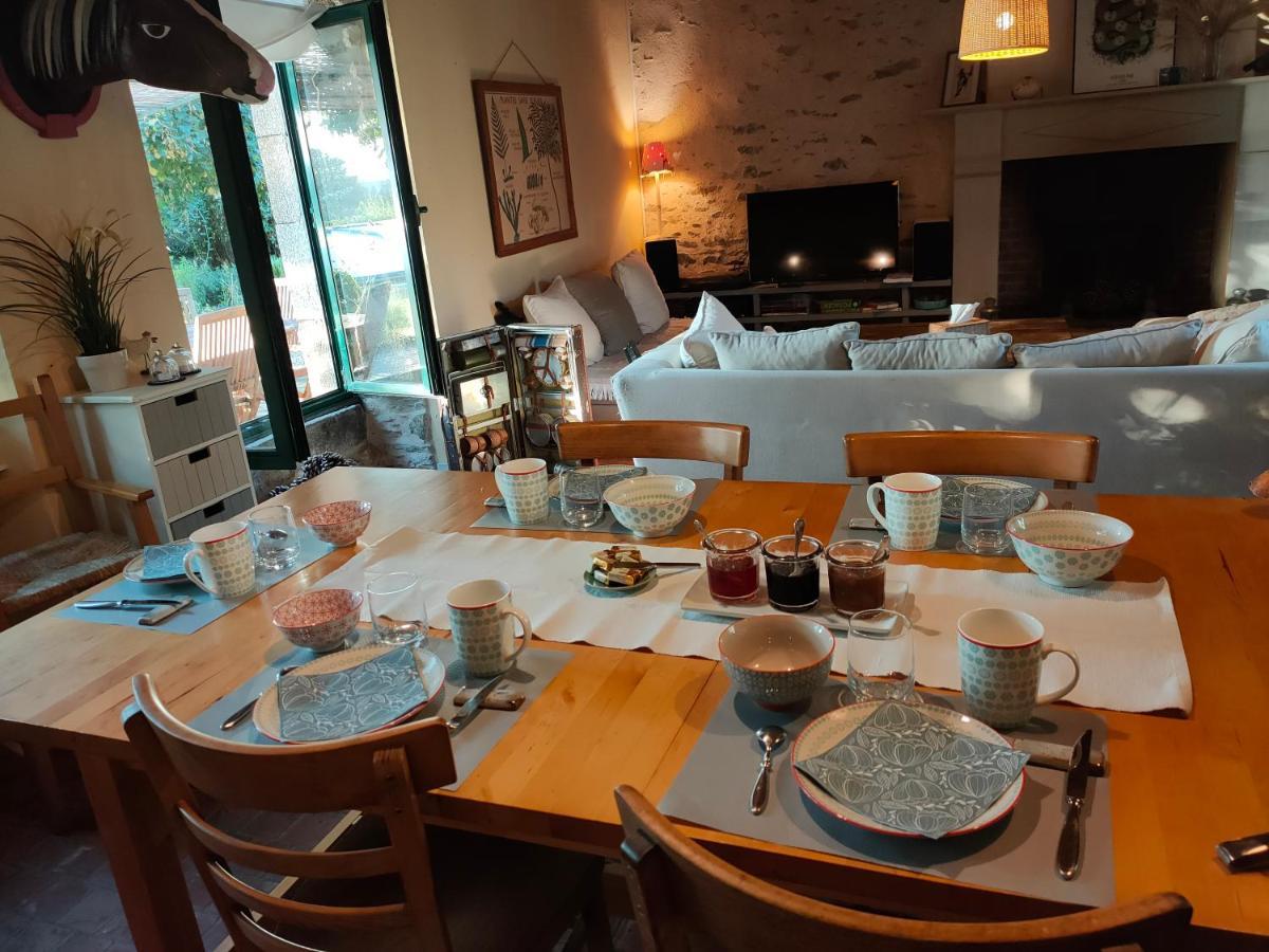 Bed & Breakfast Le Vieux Logis De La Galocherie Sainte-Florence (Vendee)
