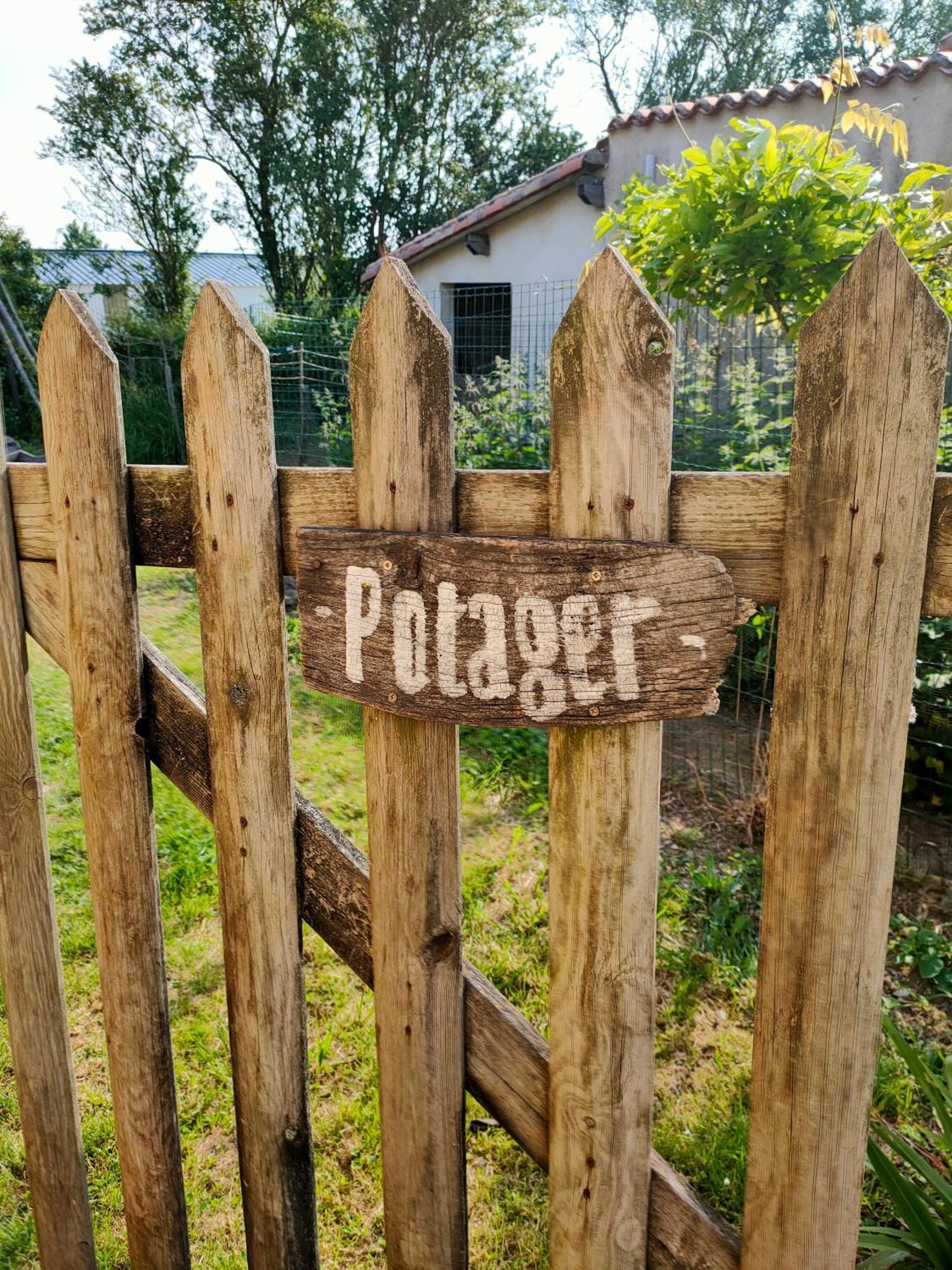 Le Vieux Logis De La Galocherie Sainte-Florence (Vendee)